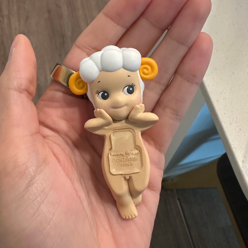 Authentic Sonny Angel Hipper Sheep